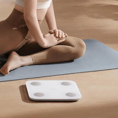 Xiaomi Body Composition Scale S400 Bathroom Scales with Dual Frequency Measurement, 25 Health Indicators, up to 150 kg and Accuracy of 100 g, White