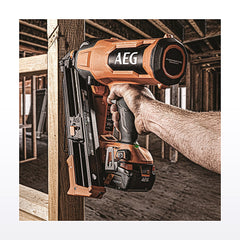 AEG 18V F-RAPID 10GA 30°-34° Framing Nailer 5Ah Kit - image 3
